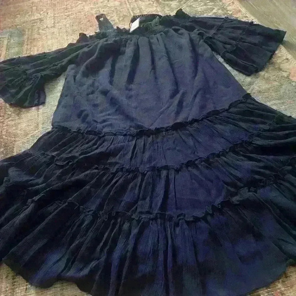 Dresses & Skirts - Romeo + Juliet dress